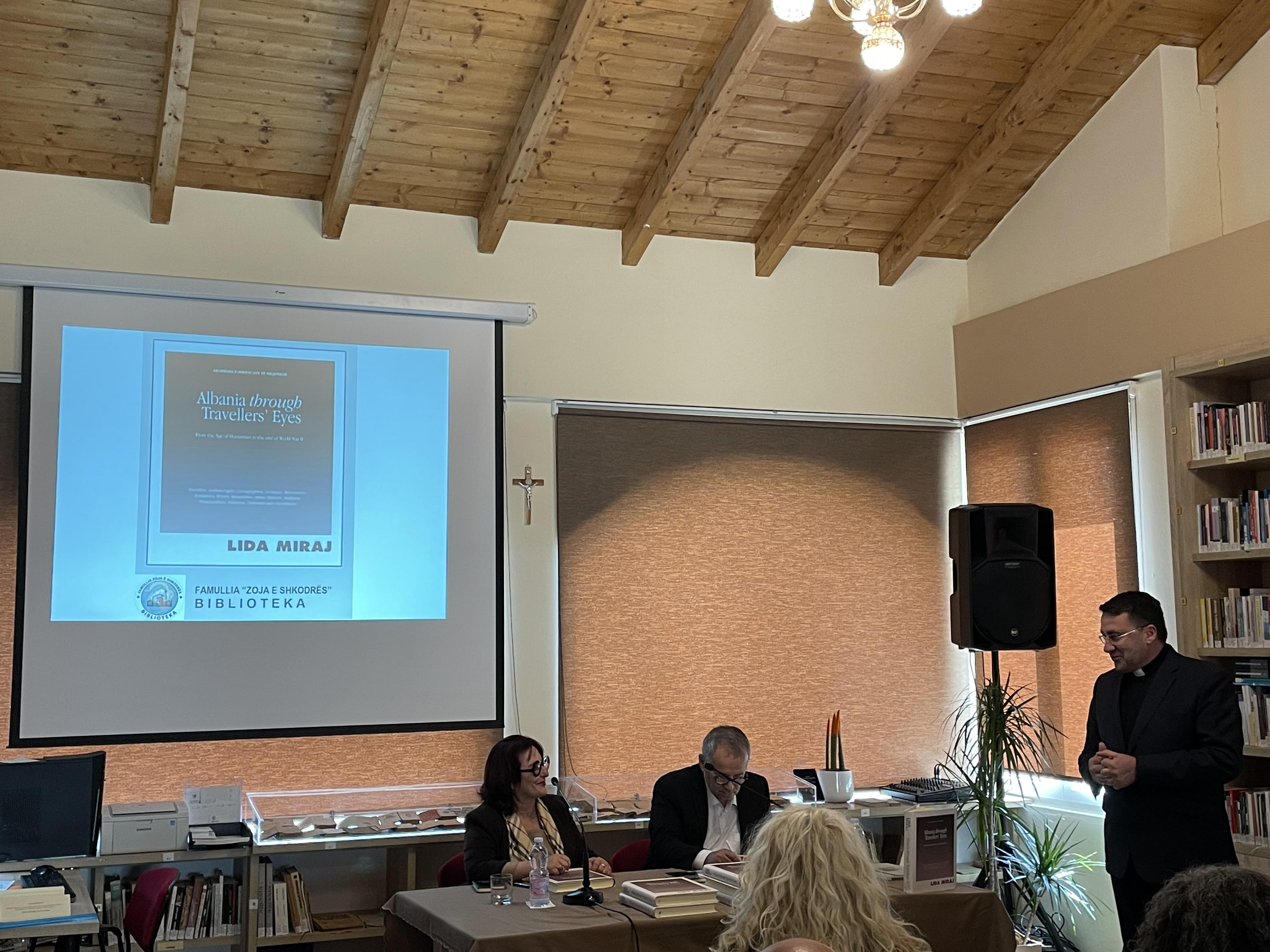 Prezantohet libri :Albania Through Traveller' Eyes